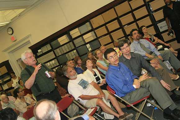 Panel Discussion So Called Controversy At The Presidents HouseSlavery Memorial 06.21 (53)