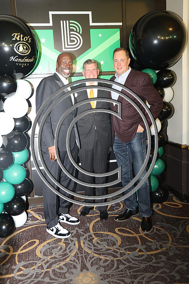 LEE41309 Big Brothers Big Sisters Fashion Touchdown Nov 18, 2024 KTIPLAURA