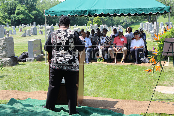 ROSS0133 EDEN CEMETERY 06042025 HEADSTONE UNVEILING CEREMONY Stephen Smith 1795 - 1873 KTIPLAURA
