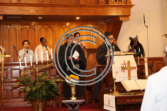 6F2A4090 MOTHER BETHEL CROWNS CELEBRATION 5.11.2025 . KtiplauraPhotos