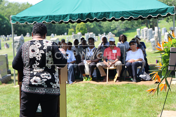 ROSS0131 EDEN CEMETERY 06042025 HEADSTONE UNVEILING CEREMONY Stephen Smith 1795 - 1873 KTIPLAURA