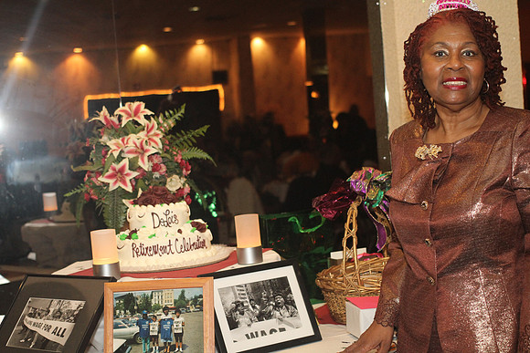 DeLois E. Corbitt  12072013 (350)