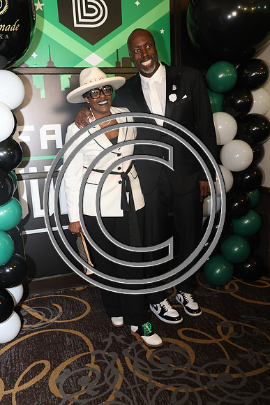 LEE41325 Big Brothers Big Sisters Fashion Touchdown Nov 18, 2024 KTIPLAURA