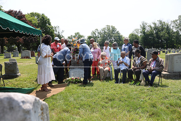 MAHS0030 EDEN CEMETERY b 06042025 HEADSTONE UNVEILING CEREMONY Stephen Smith 1795 - 1873 KTIPLAURA