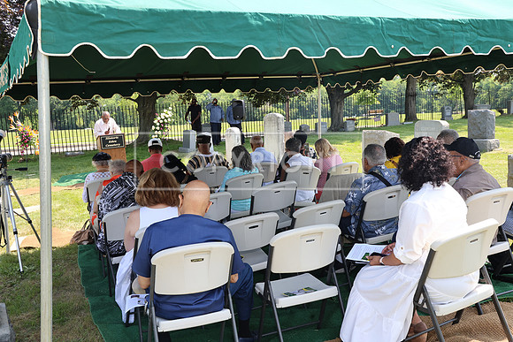 ROSS0100 EDEN CEMETERY 06042025 HEADSTONE UNVEILING CEREMONY Stephen Smith 1795 - 1873 KTIPLAURA