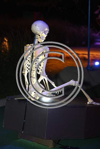 ROSS0653 Spooky Mini Golf Franklin Square Fall 2025 ktiplaura 09302025