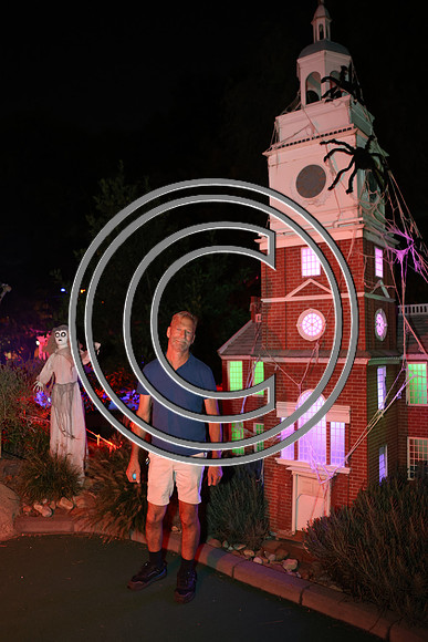 ROSS0726 Spooky Mini Golf Franklin Square Fall 2025 ktiplaura 09302025