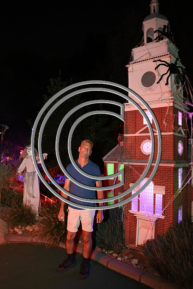 ROSS0725 Spooky Mini Golf Franklin Square Fall 2025 ktiplaura 09302025