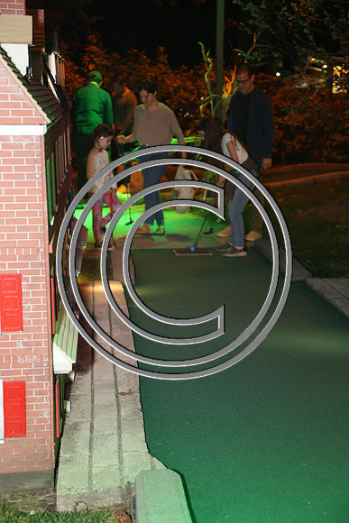 ROSS0723 Spooky Mini Golf Franklin Square Fall 2025 ktiplaura 09302025