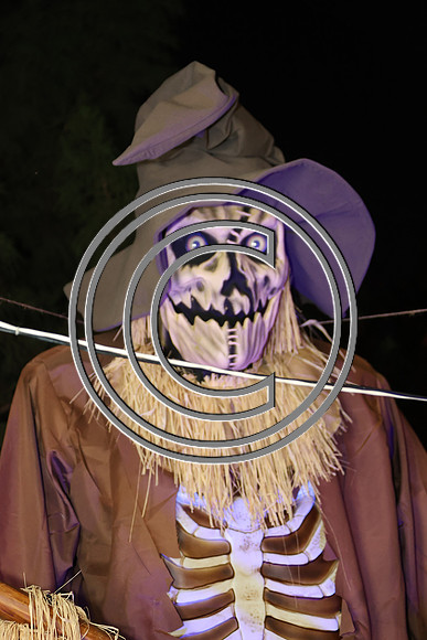 ROSS0744 Spooky Mini Golf Franklin Square Fall 2025 ktiplaura 09302025