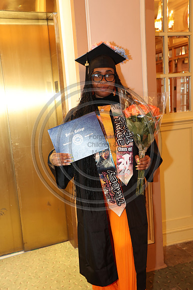 LEET6887.   Peirce College Class 2024  0607  Laura Elam mylifeourlifestory@gmail.com