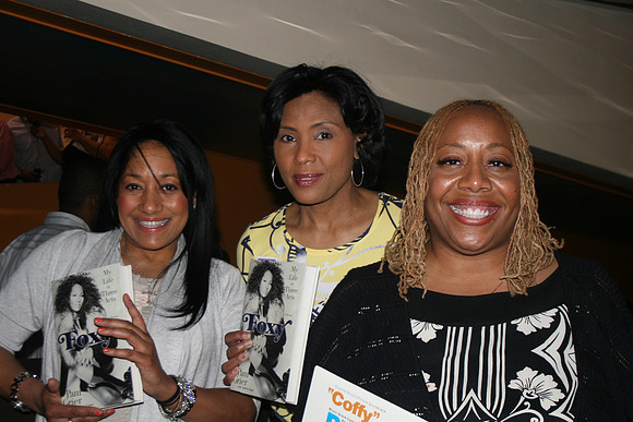 PAM GRIER  FOXY BROWN (112)