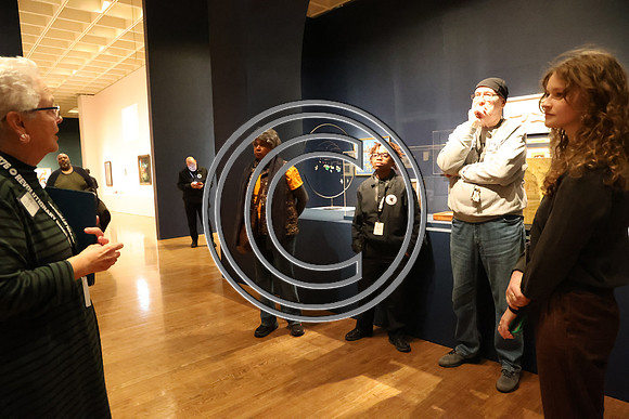 Vets at the Art Museum 12 2025 KTIPLAURAPHSL0122