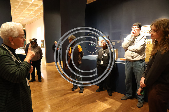Vets at the Art Museum 12 2025 KTIPLAURAPHSL0124