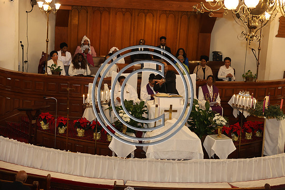 MB AME CHURH 09. 30 12.07.2025 ktipllauraPHSL0012