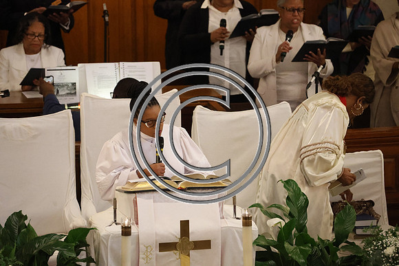 PHSL2044. MOTHER BETHEL AME SUNDAY JAN 4, 2026 KTIPLAURA