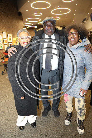 PHSL0085 MLK Jr. SJL& Award Spike Lee Penn Office 01 20 26 KTIPLAURA