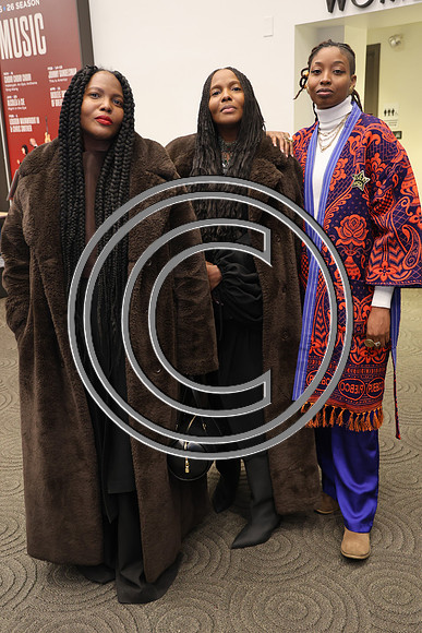 PHSL0092 MLK Jr. SJL& Award Spike Lee Penn Office 01 20 26 KTIPLAURA