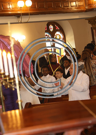PHSL0154. Palm Sunday Worship and Chair Lift Dedication 03 29 2026 ktiplaura