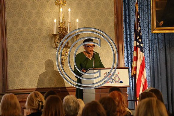 PHSL0017.MOWE - Chat & Chew with The Women Leaders of The Union League 0426 ktiplaura