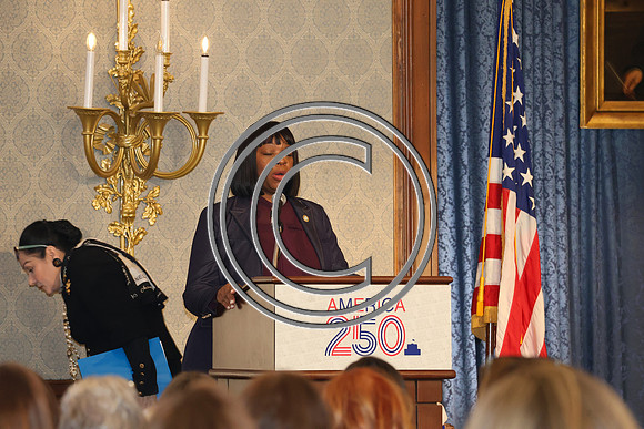 PHSL0030.MOWE - Chat & Chew with The Women Leaders of The Union League 0426 ktiplaura