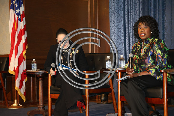 PHSL0074.MOWE - Chat & Chew with The Women Leaders of The Union League 0426 ktiplaura