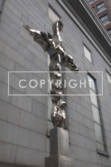 EG256746 2025 NEW YORK KTIPLAURA