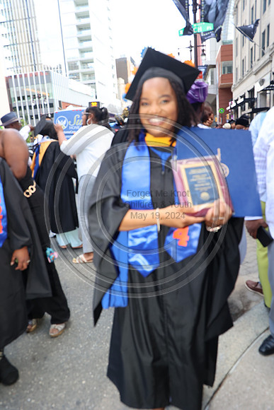 LEET6926.   Peirce College Class 2024  0607  Laura Elam mylifeourlifestory@gmail.com