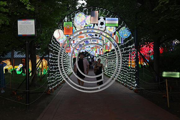 PHSL0990.Chinese Lantern Festival 2026 KTIPLAURA