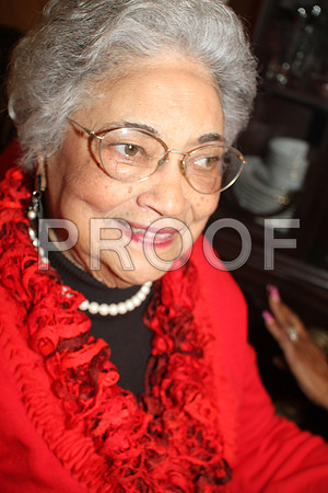 Mrs. Minnie High,  Philadelphia  100th Birthday 02092013 (9)