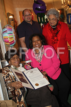 Mrs. Minnie High,  Philadelphia  100th Birthday 02092013 (20)