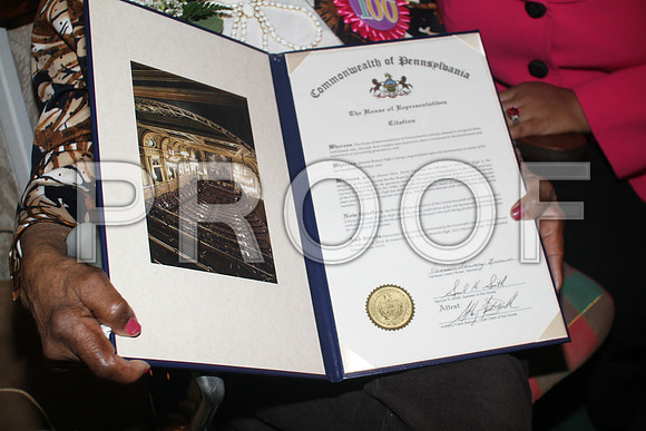 Mrs. Minnie High,  Philadelphia  100th Birthday 02092013 (22)