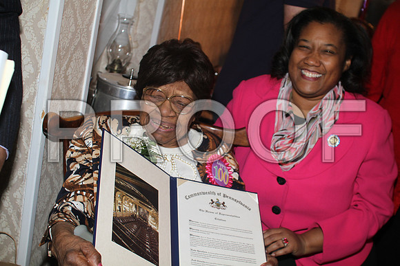 Mrs. Minnie High,  Philadelphia  100th Birthday 02092013 (25)