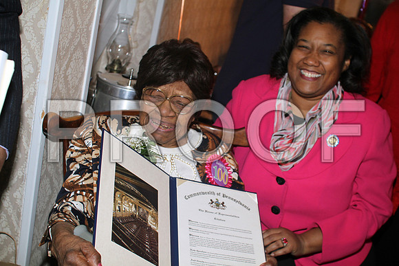 Mrs. Minnie High,  Philadelphia  100th Birthday 02092013 (26)