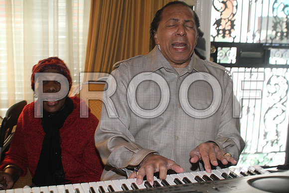 Mrs. Minnie High,  Philadelphia  100th Birthday 02092013 (72)