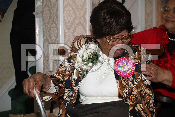 Mrs. Minnie High,  Philadelphia  100th Birthday 02092013 (75)