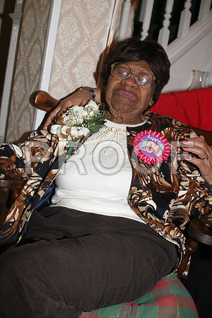 Mrs. Minnie High,  Philadelphia  100th Birthday 02092013 (77)