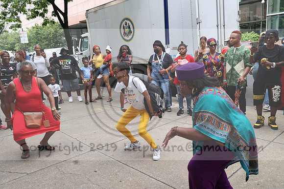 3I7A6589.  African American Museum in Philadelphia Juneteenth 2023   ktiplaura@gmail.com