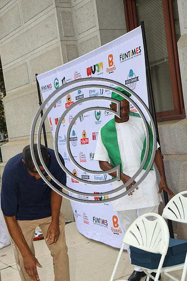PHSL0087. Nigerian Flag-raising Ceremony at City Hall for Funtimes Magazine October 1, 2026 ktiplaura