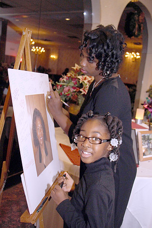 DeLois E. Corbitt  12072013 (326)