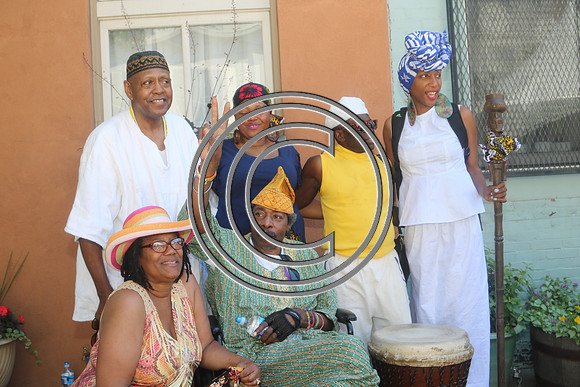 ODUNDE  SUNDAY, JUNE 12th 2016  KEEP TIME IN PLACE WITH LAURA (300)