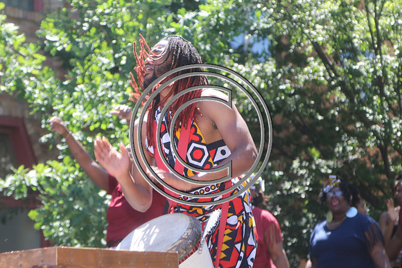 ODUNDE  SUNDAY, JUNE 12th 2016  KEEP TIME IN PLACE WITH LAURA (204)