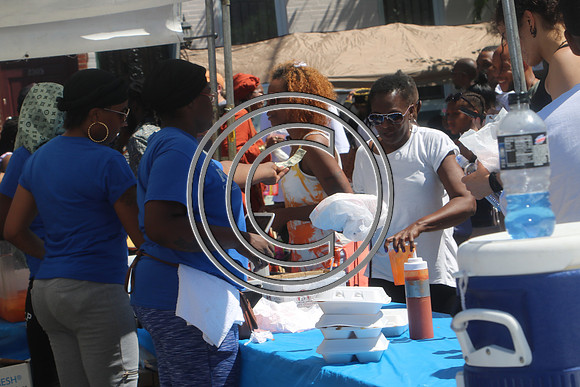 ODUNDE  SUNDAY, JUNE 12th 2016  KEEP TIME IN PLACE WITH LAURA (309)