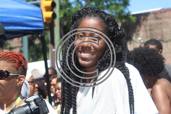 ODUNDE  SUNDAY, JUNE 12th 2016  KEEP TIME IN PLACE WITH LAURA (266)