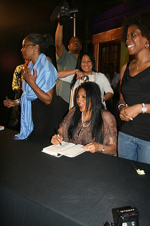 PAM GRIER  FOXY BROWN (96)