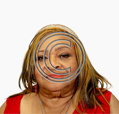 34 MOM Dawn FAMILY PHOTO 2024 KTIPLAURA