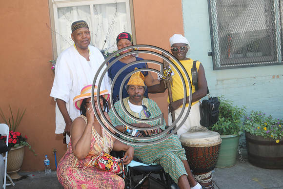 ODUNDE  SUNDAY, JUNE 12th 2016  KEEP TIME IN PLACE WITH LAURA (297)