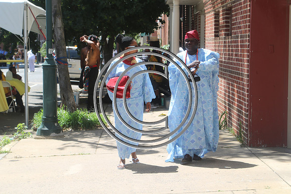 ODUNDE  SUNDAY, JUNE 12th 2016  KEEP TIME IN PLACE WITH LAURA (249)