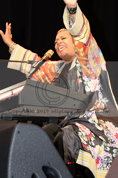 6th Annual WDAS Women of Excellence  April 9, 2022  KTIP Laura IMG_5461