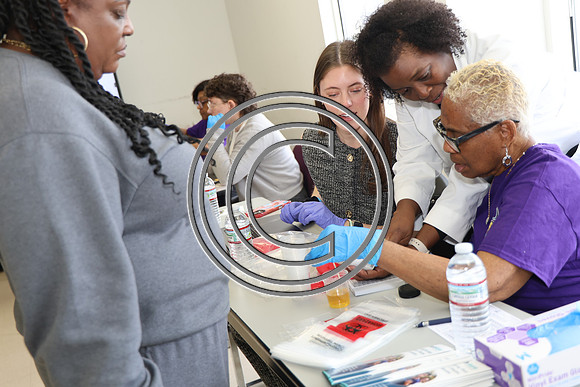 FUN90048 FUNTIMES 032925 WOMEN KNOW YOUR NUMBERS HEALTH & WELLNESS KTIPLAURA